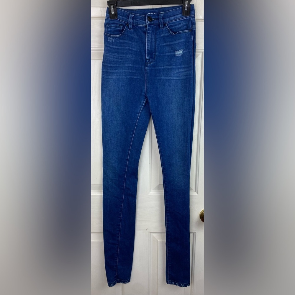 BDG Super High Rise Twig Long Blue Jeans Size 25W 33L